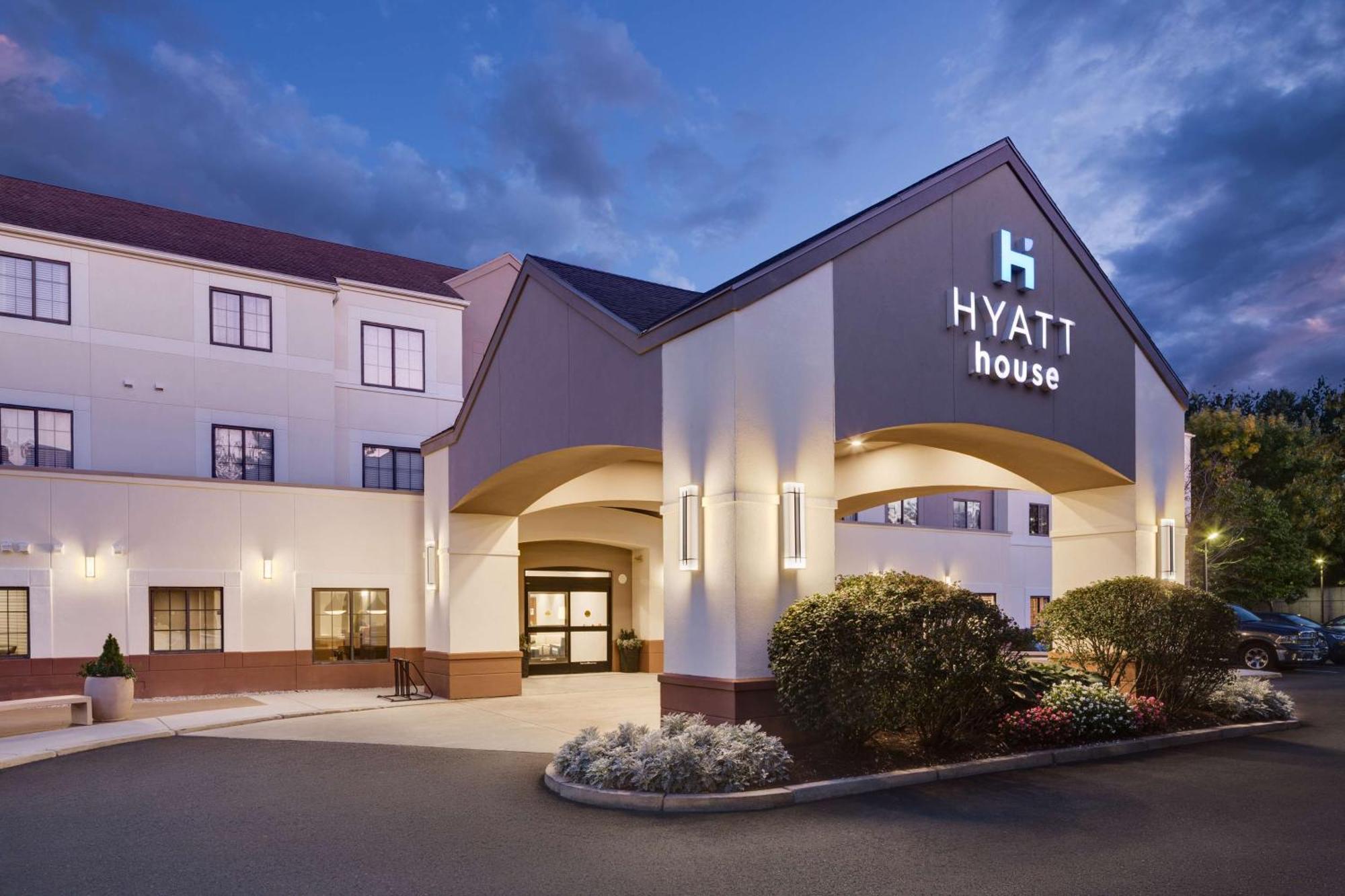 Hyatt House Boston Waltham Hotel Esterno foto
